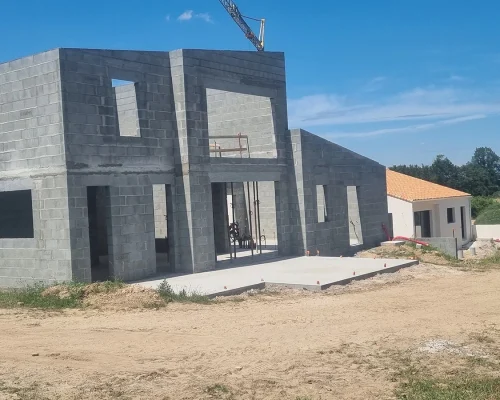 Réalisation d'une construction de maison individuelle à Treize-Septiers par Soulard Maçonnerie